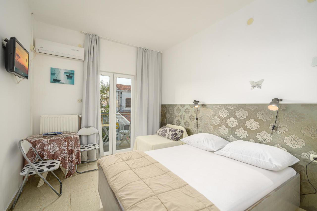 Studio Holiday Adriatic Pag Town Zewnętrze zdjęcie